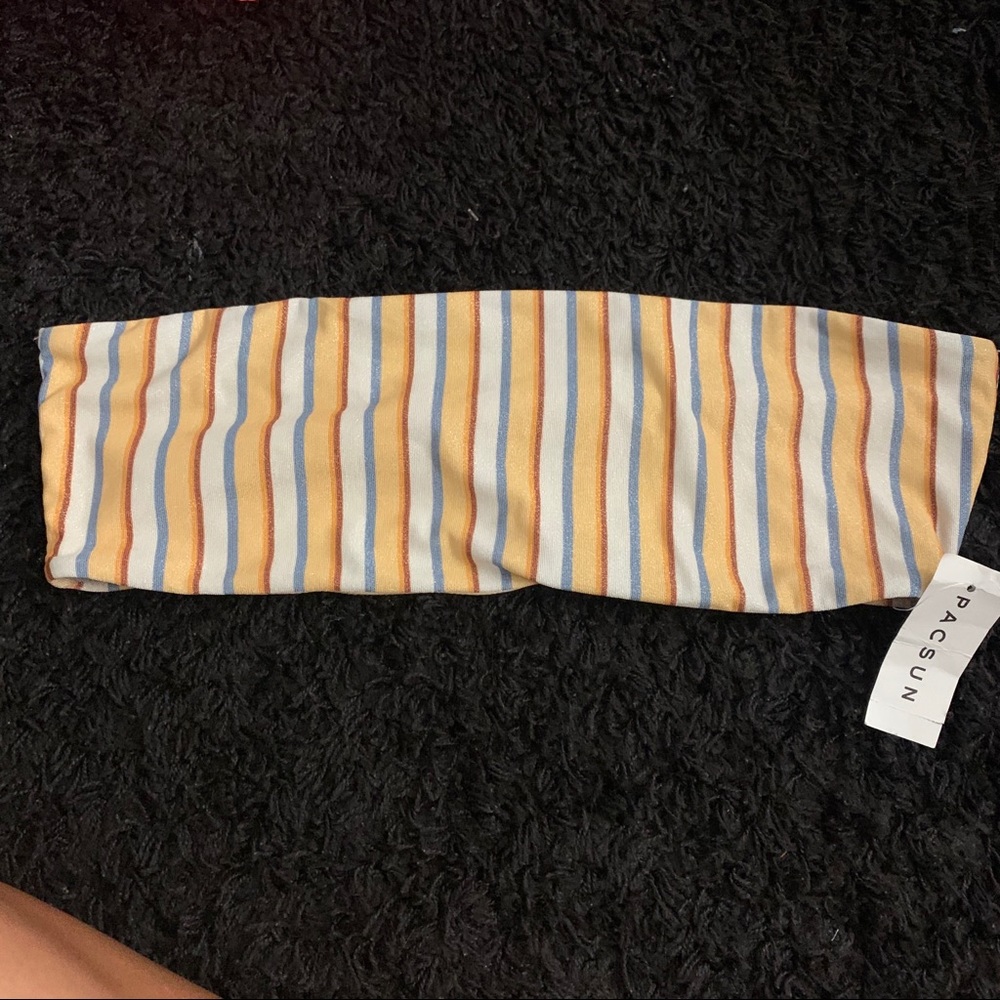 NWT LA Hearts Bikini Top